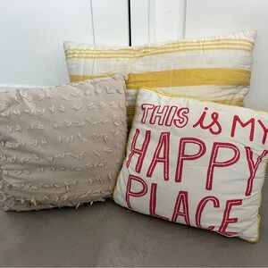 Set of 3 Decorative Pillows